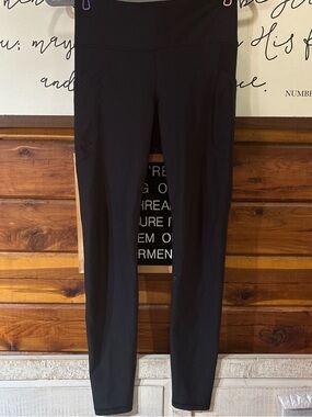 Old Navy Black High-Rise Active Leggings